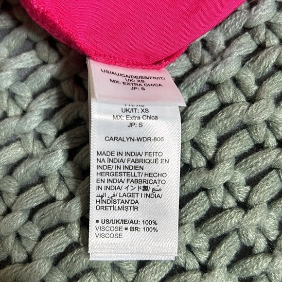 Caralynmirand Pink Shift Mini Dress XS Loose Fit Long Sleeve V-Neck A-Line - Picture 9 of 9